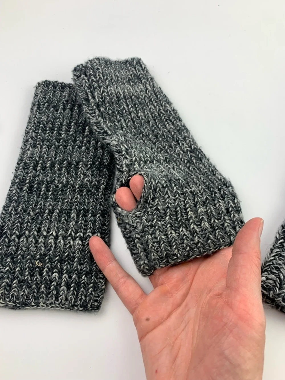 REBECCA MINKOFF Pom-Pom Beanie Hat & Arm Warmer Glove Set Winter Marled